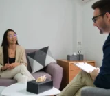 Quando procurar um psicanalista? Cláudio Akimoto: neste artigo discutimos qual é o momento ideal para você procurar a ajuda de um psicanalista